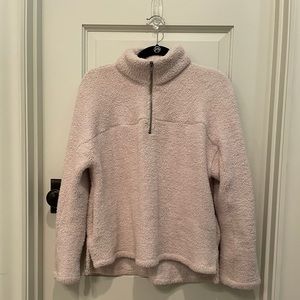 Altar’d State fuzzy pull over